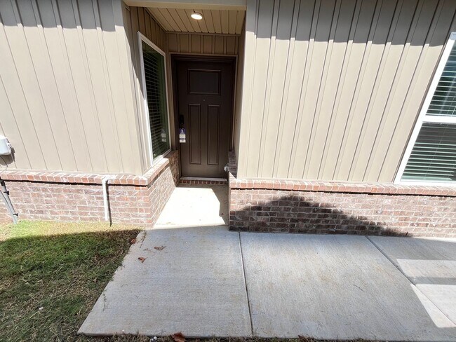 Foto del edificio - *$99 Rent-First TWO Months* BRAND NEW Four Bedroom | Two Bath Home in Bentonville