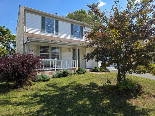 Foto del edificio - 7006 Finchley Dr