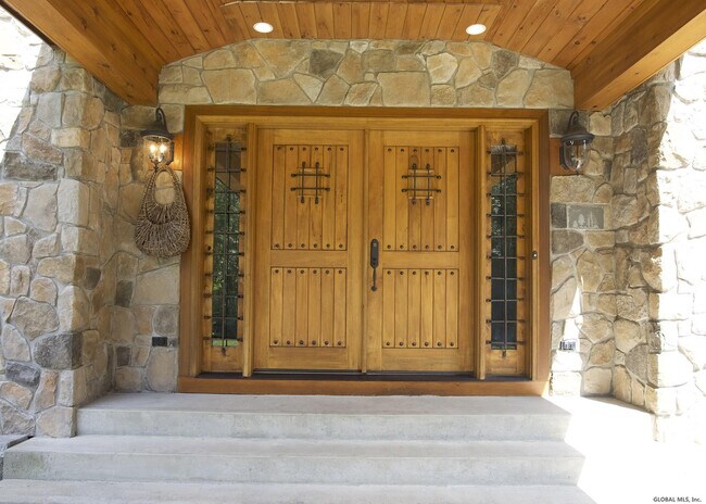 Foto del edificio - 32 Flat Rock Rd