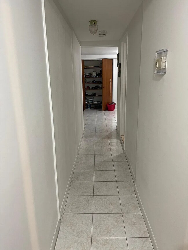 Foto del edificio - 450 N Terrace Ave