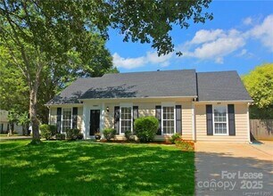 Building Photo - 13801 Dannemara Dr