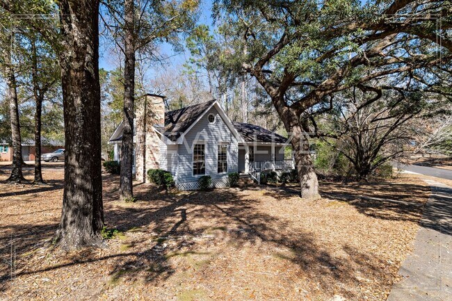 Foto del edificio - 3 Bed/2 Bath Home on Corner Lot!