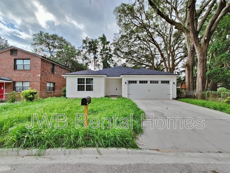 Primary Photo - 452 Malcross Ave