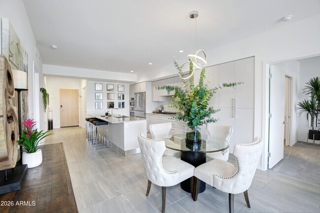 Foto del edificio - 7180 E Kierland Blvd