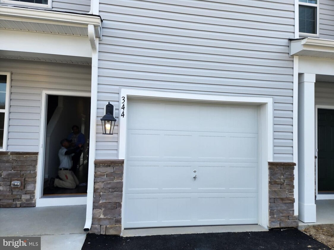 344 Mazzeo Dr, Glassboro, NJ 08028 Townhouse for Rent in Glassboro