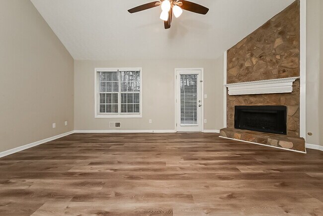 Building Photo - 709 Miami Ct