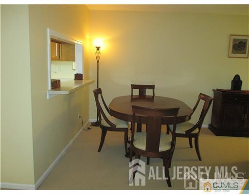 Foto del edificio - 1406 Woodbridge Commons Way