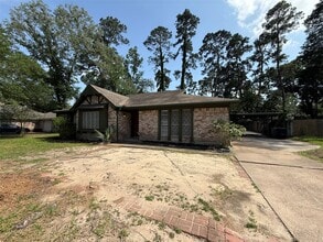 Building Photo - 422 Gamewood Dr