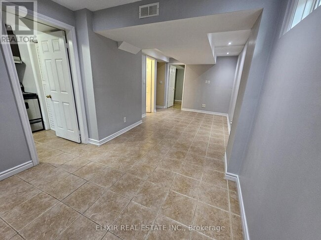 Building Photo - 4 Lonestar Crescent