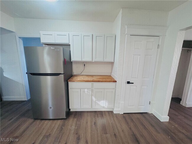 Foto del edificio - 308 Cole Ave