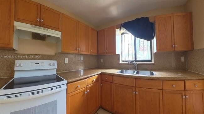 Building Photo - 28210 SW 143rd Ct