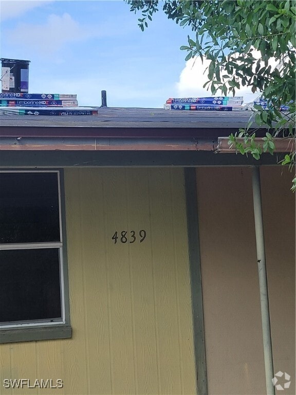 Building Photo - 4839 Hampton Ct