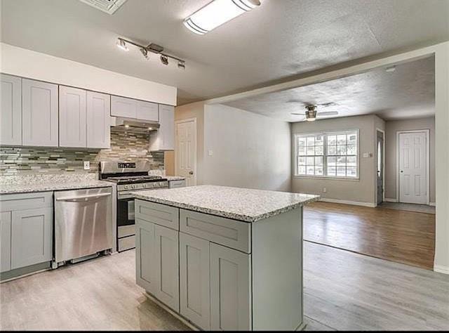 Foto del edificio - 3821 Bonnie Dr