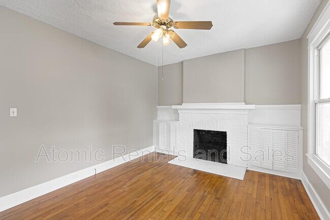 Building Photo - 3244 Ashland Ave