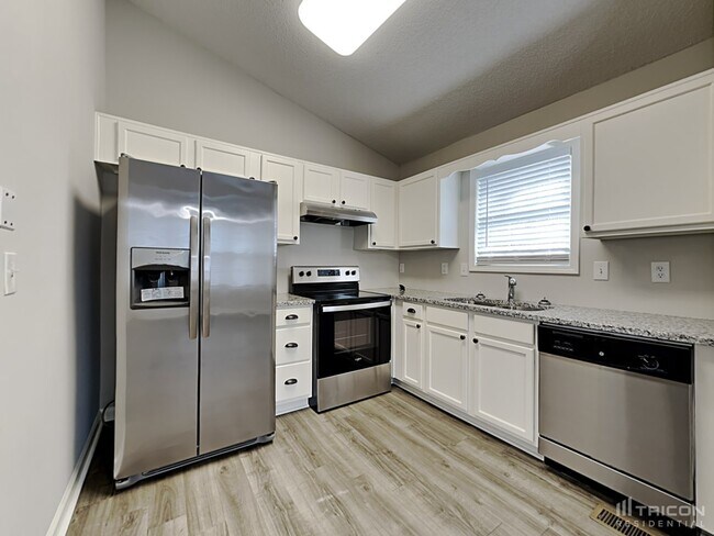 Foto del edificio - 209 Remington Ct