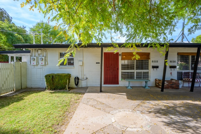 Photo - 1809 E Colter St Apartment