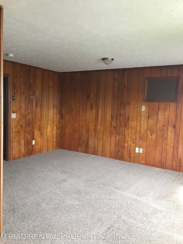 Foto del edificio - 372 W Ward St