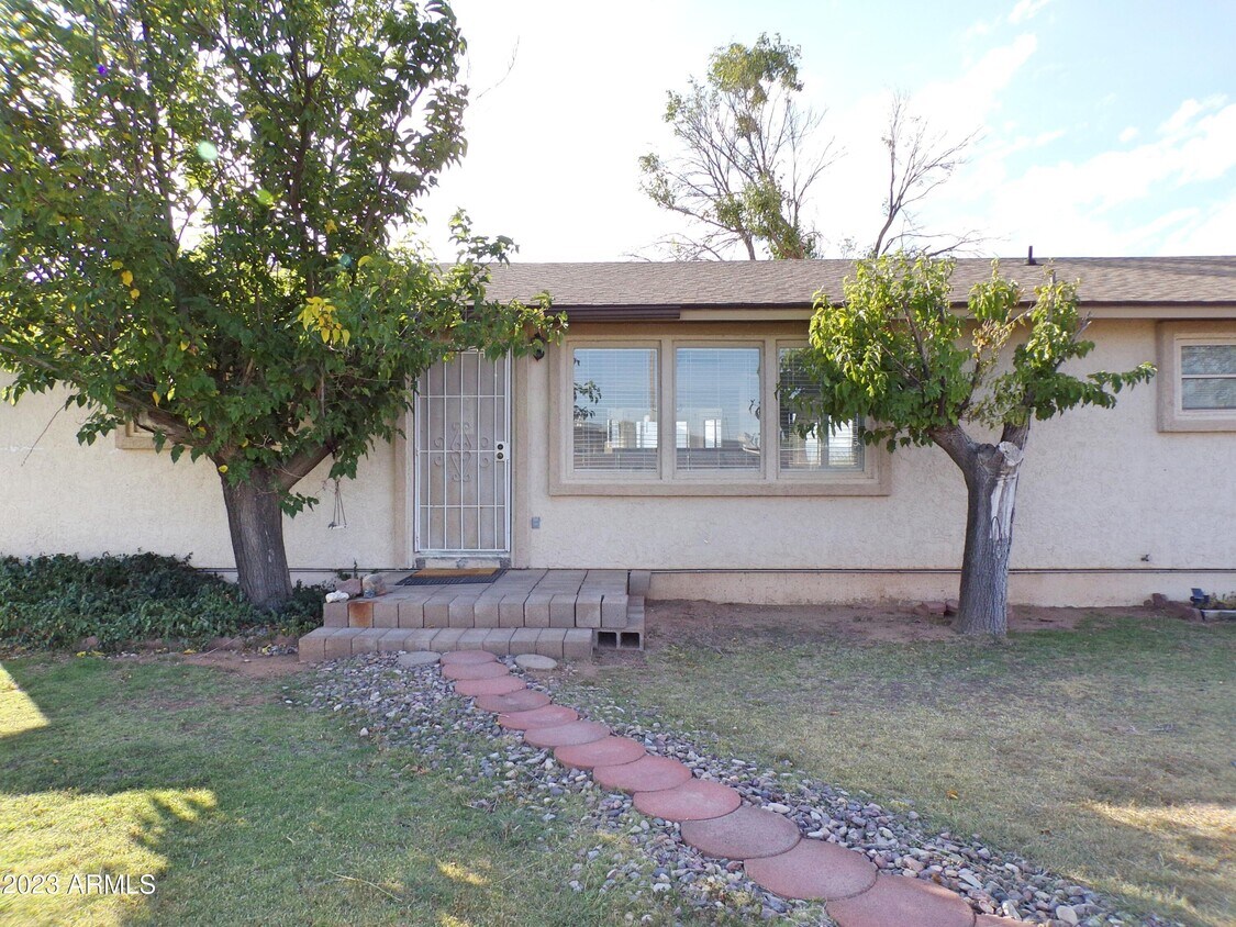 Primary Photo - 10430 AZ-92