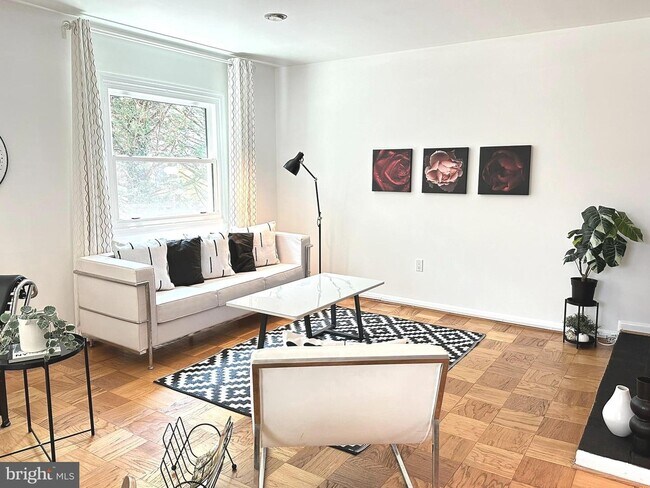 Foto del edificio - 10913 Bucknell Dr