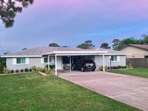 Building Photo - 171 Golf Club Ln