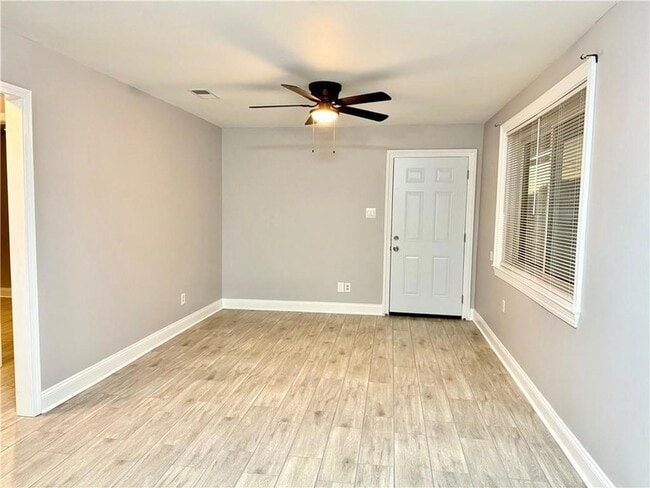 Foto del edificio - 1385 Cherokee Ave