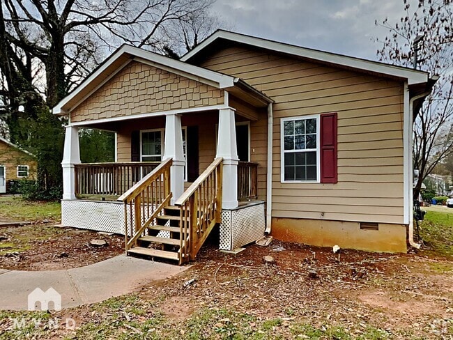 Building Photo - 5388 Daniel St