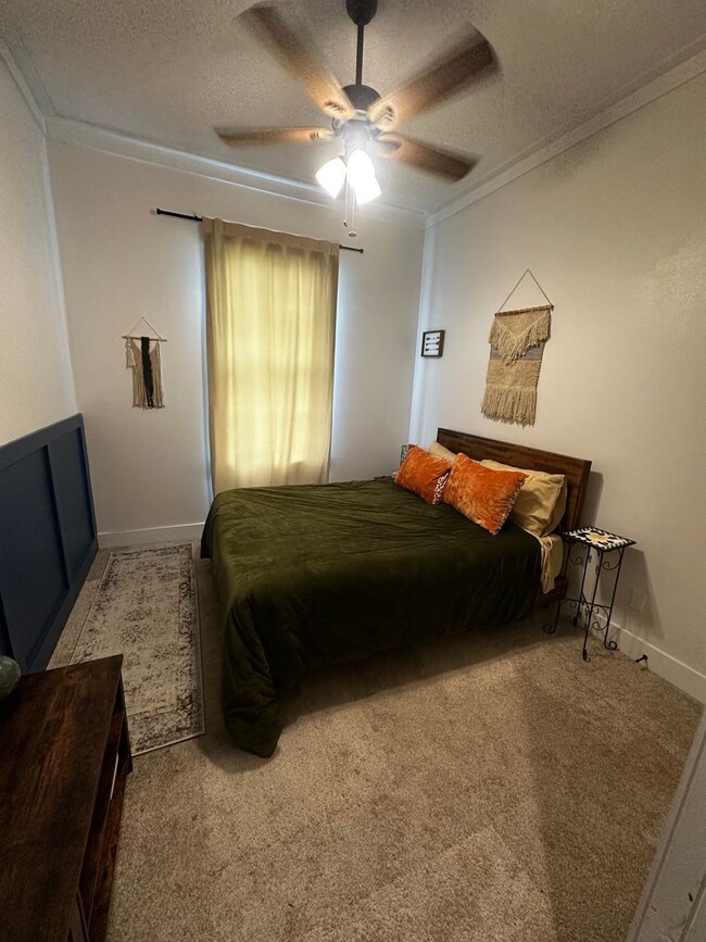 Building Photo - Check Out this 3 bed 2 bath in Bossier!!