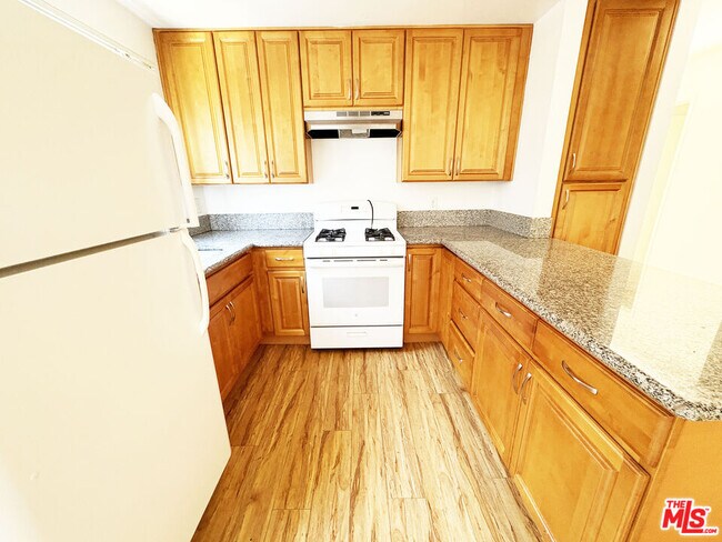 Foto del edificio - 5440 Carlton Way