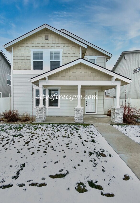 Primary Photo - Beautiful Home in Quiet Neighborhood