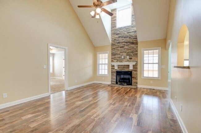 Foto del edificio - 3746 Silver Fox Ct