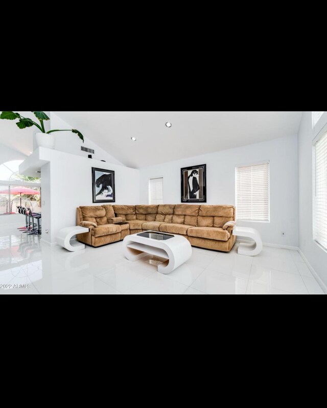 Foto del edificio - 11056 W Lane Ave