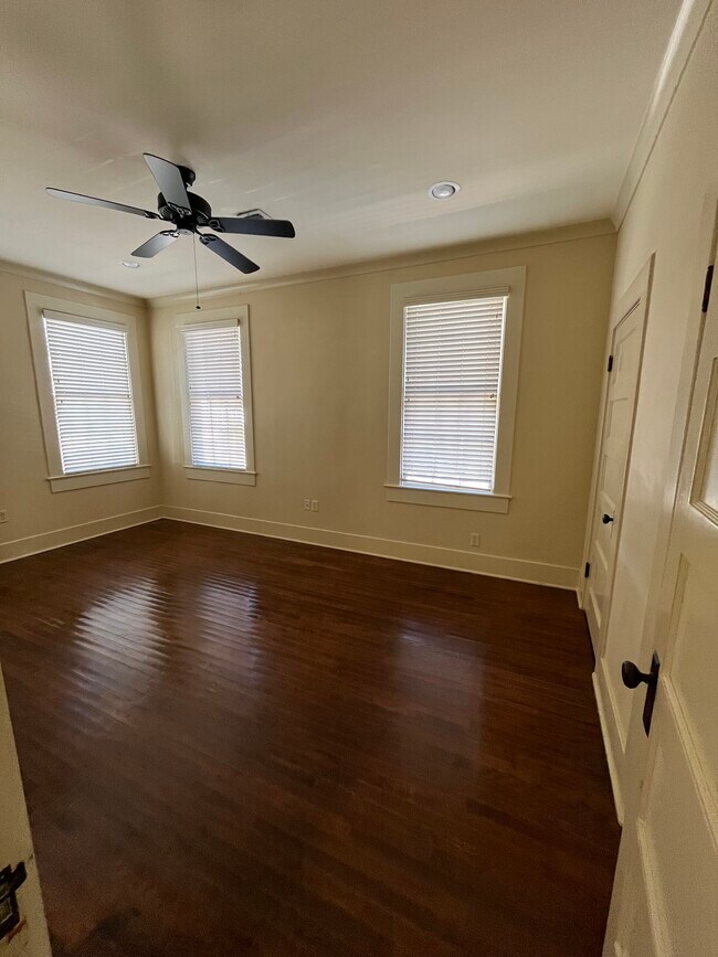 Foto del edificio - 1904 White St