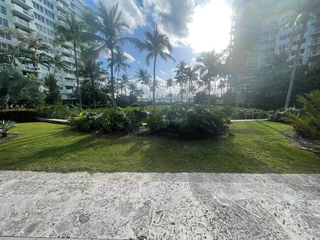 Gated private park - 1500 Bay Rd
