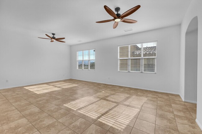 Building Photo - 162 Paseo Bravo