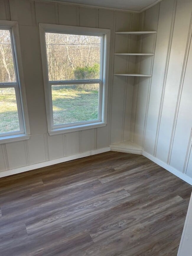 Foto del edificio - 1648 S Maple Ave