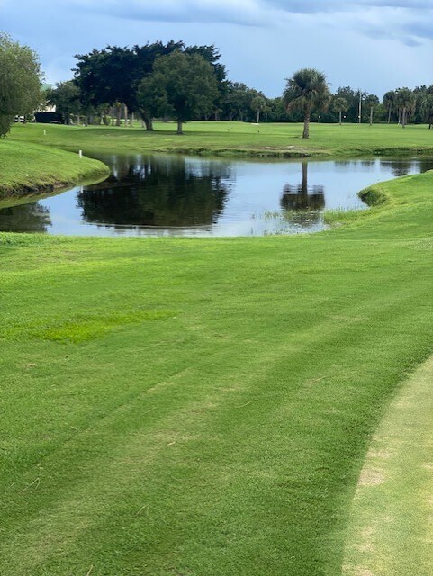 Foto del edificio - 4215 Gator Trace Ave