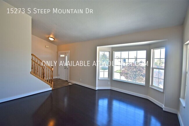 Foto del edificio - No Security Deposit Option! Elite 7 Bedroo...