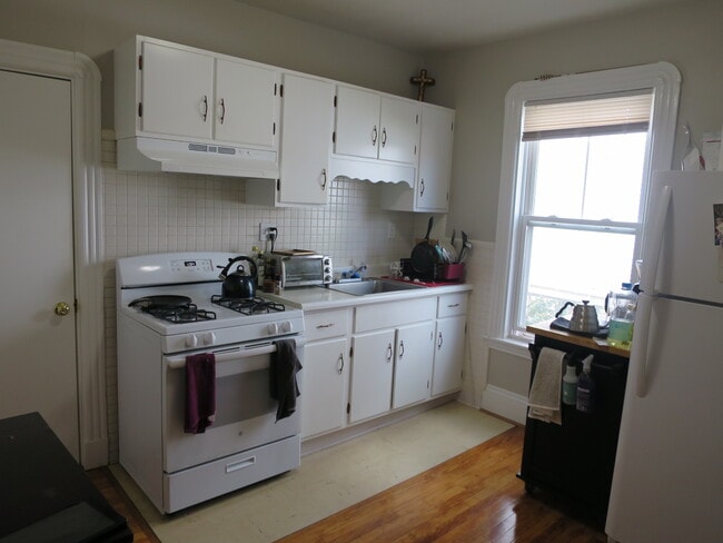 Building Photo - 104 Highland Ave