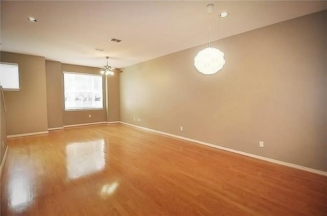 Building Photo - 4121 McKinney Ave