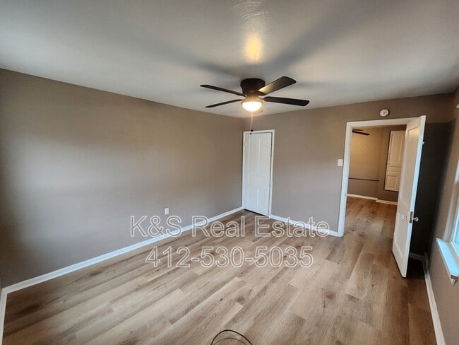 Building Photo - 433 28th St