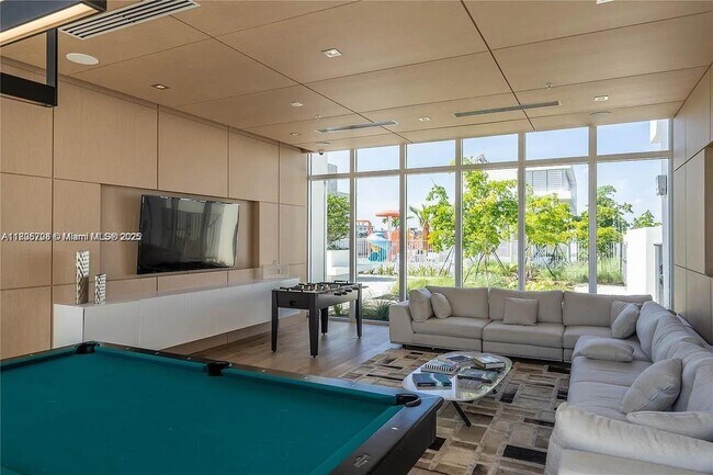 Foto del edificio - 10245 NW 63rd Terrace