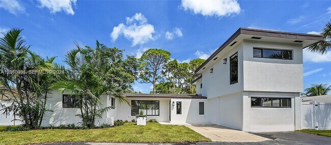 Foto del edificio - 151 SE 6th Ct