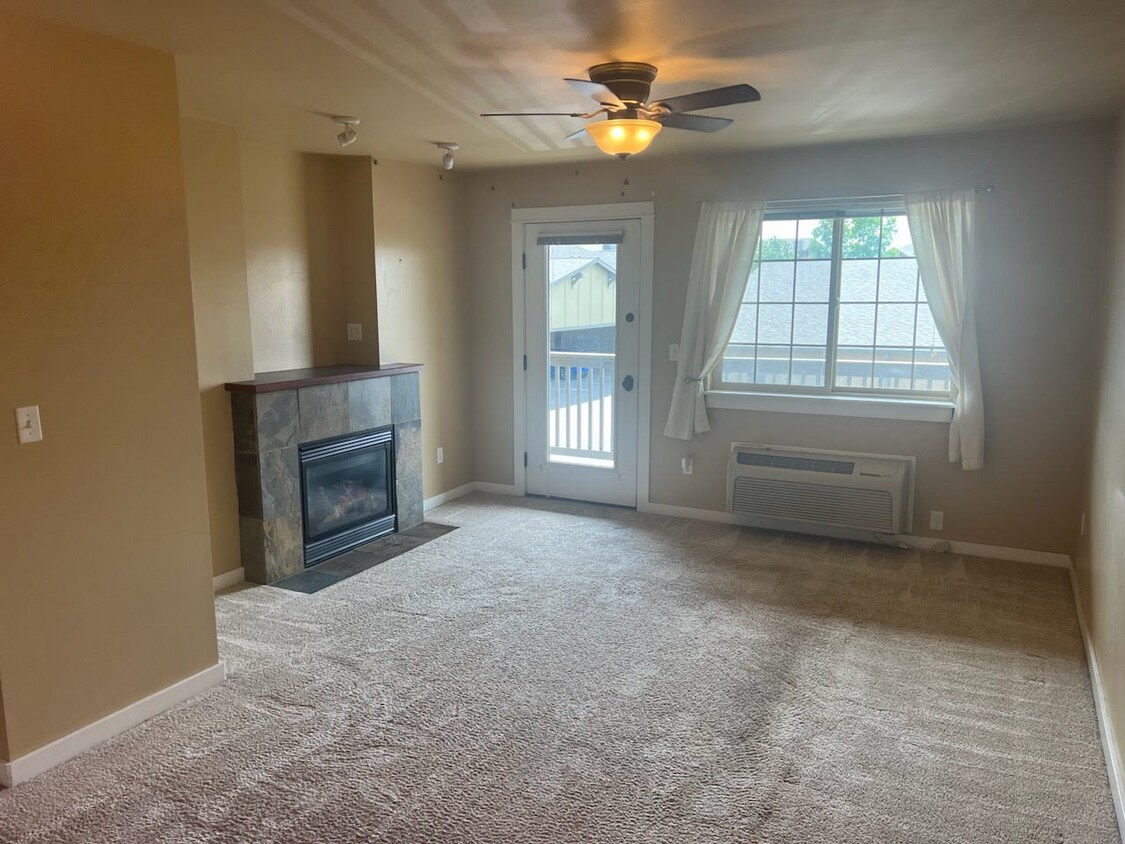Foto principal - 4635 Bembrick St