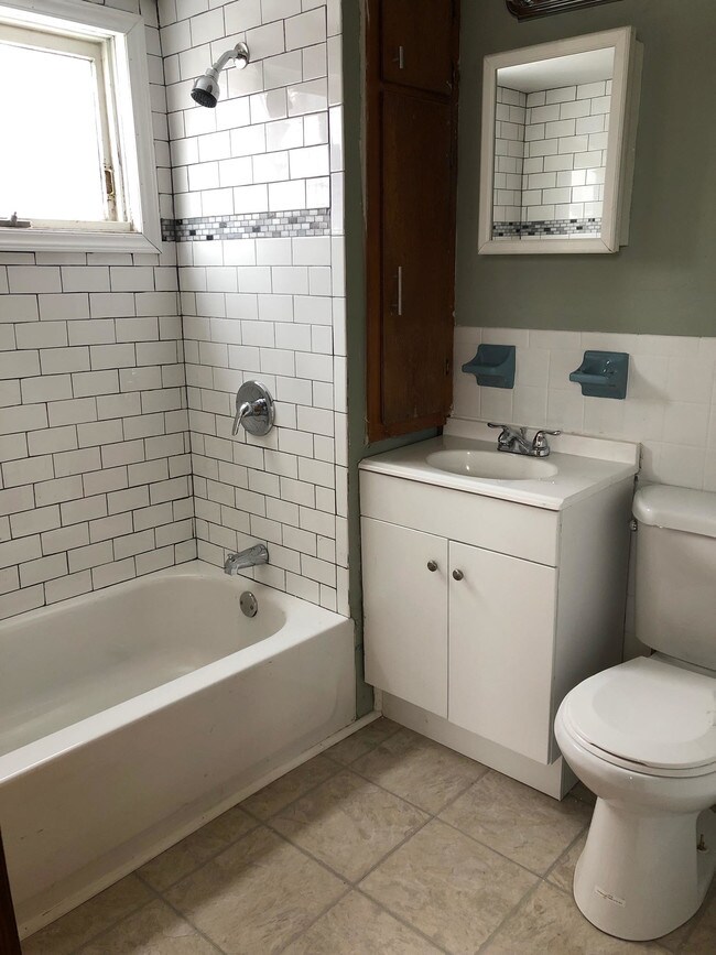 83 Riverside Ave, Buffalo, NY 14207 Townhouse for Rent in Buffalo, NY