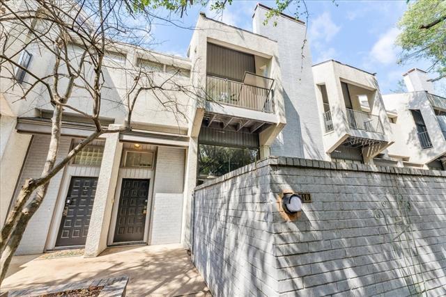 Foto del edificio - 3618 Gillespie St