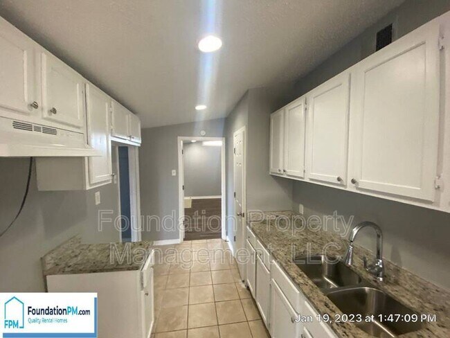 Building Photo - 2713 Frayser Blvd