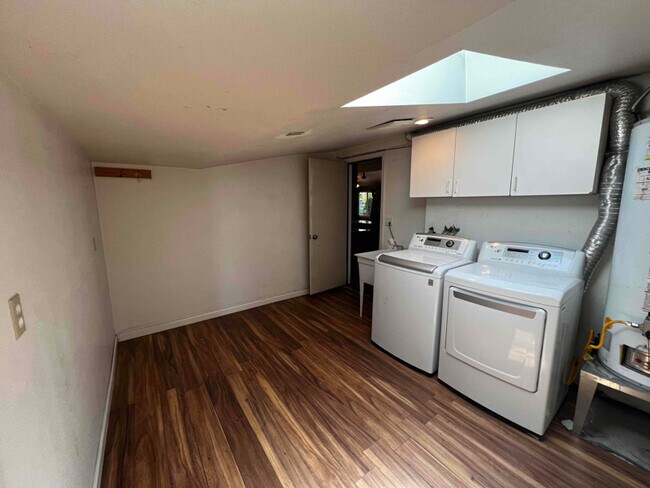 Foto del edificio - 1195 Tyler St