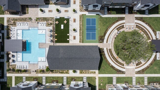 Building Photo - The Oak at Katy Park