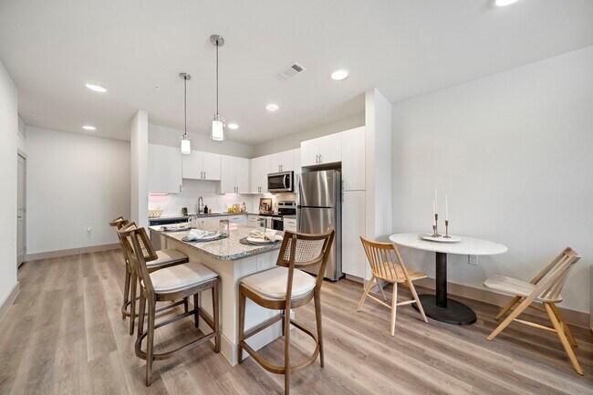 Building Photo - 10485 League Line Rd