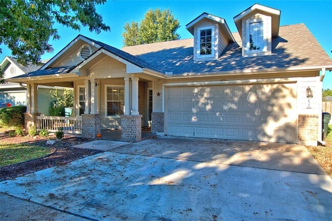 Foto del edificio - 120 Greenside Ln